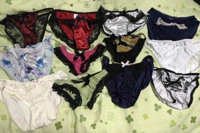 使用済み下着の写真